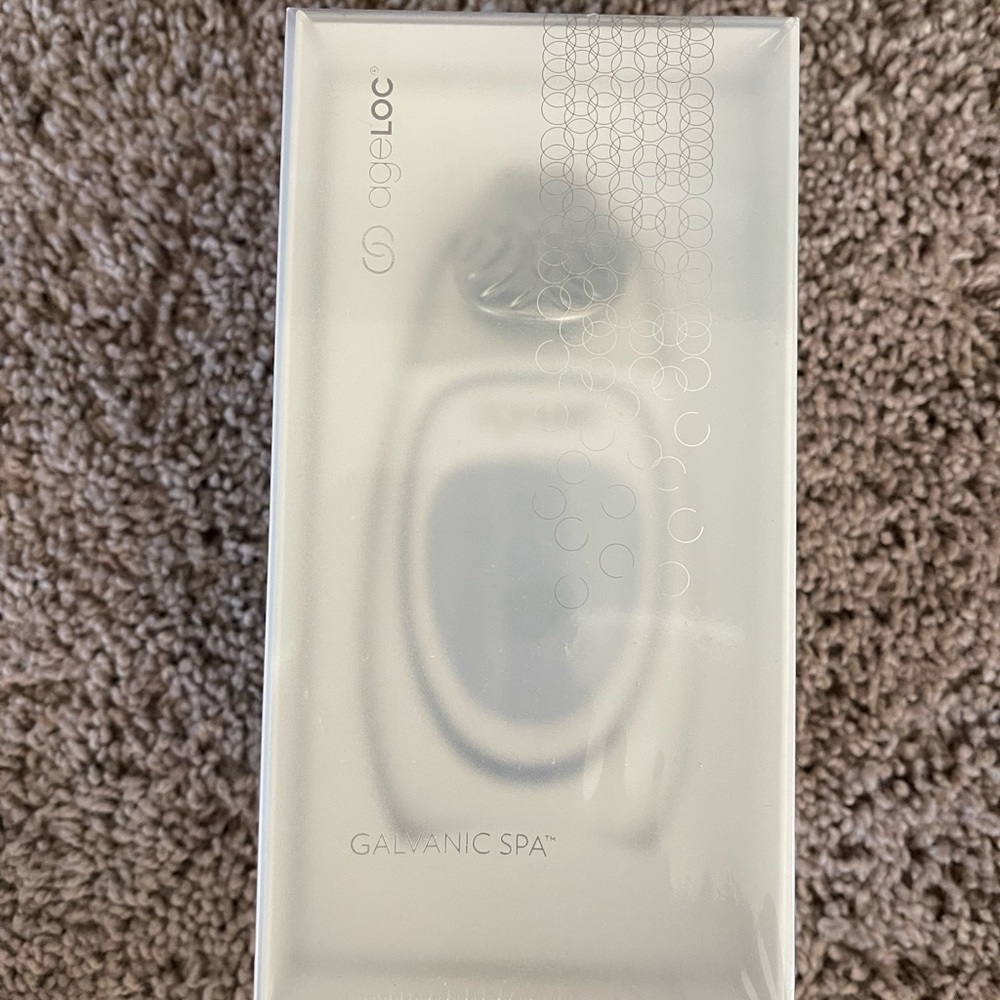 Brand new!!! Nuskin facial spa